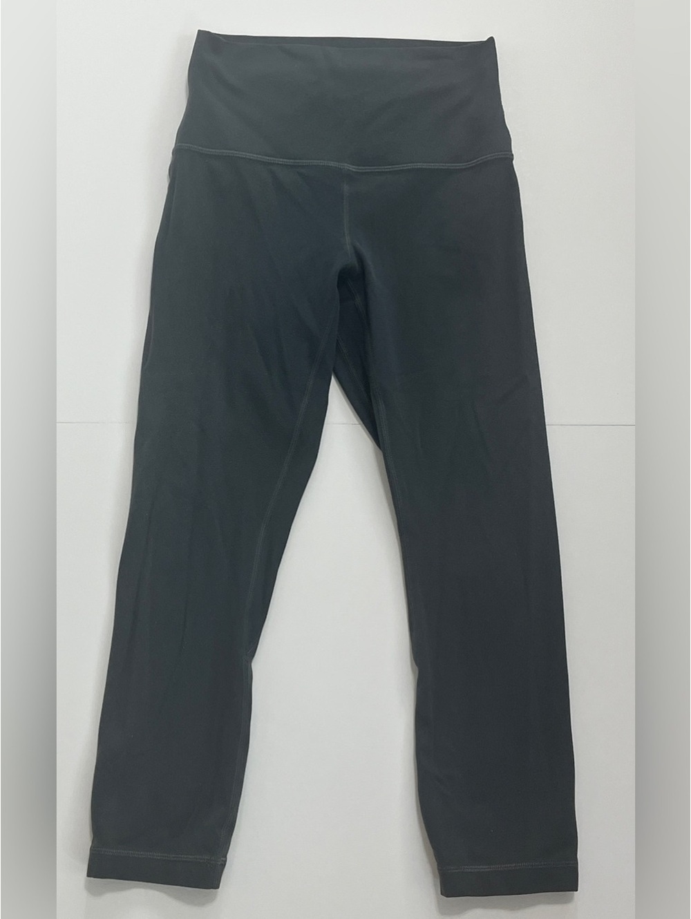Lululemon Align Crop 21", size 4 gray